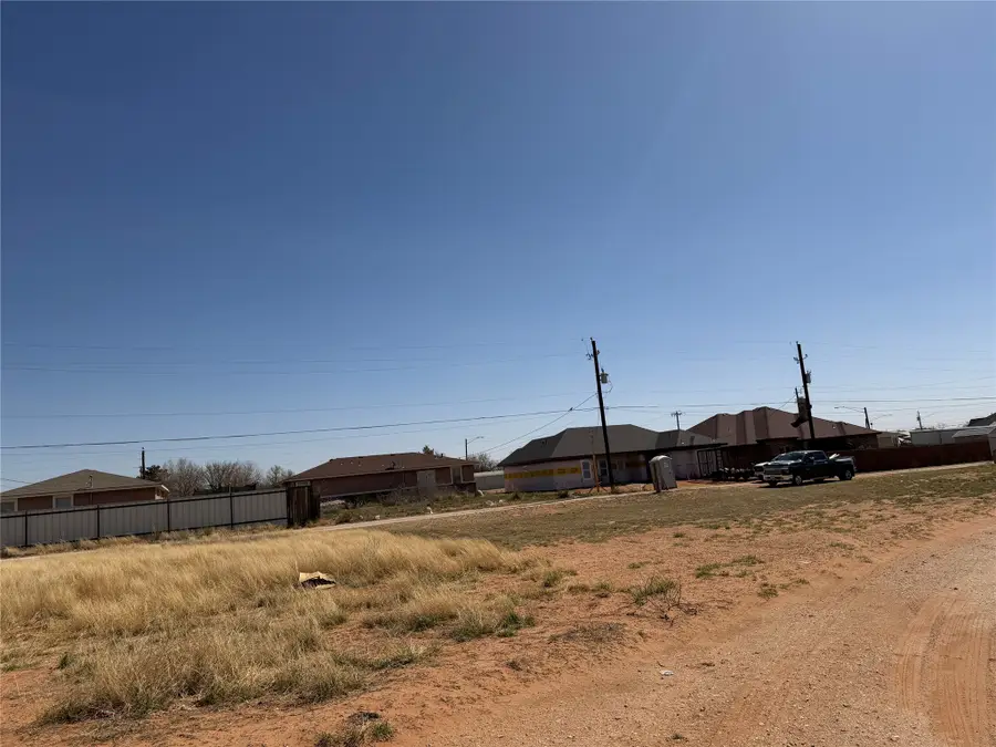 1406 NE 7 Street, Andrews, TX 79714 - #2