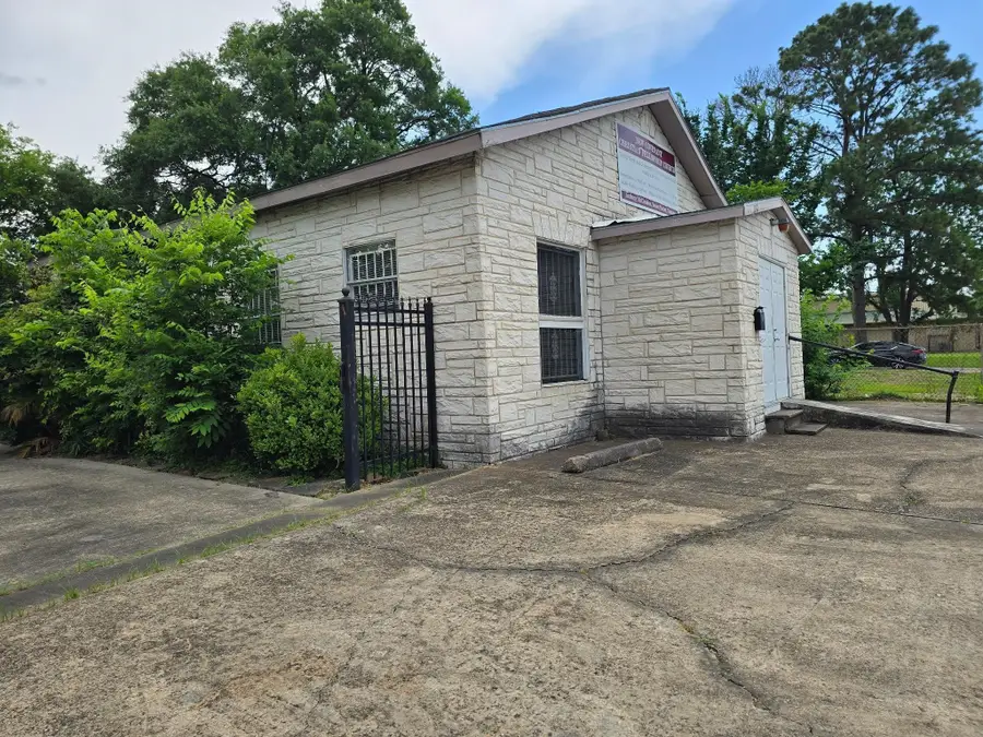 9217 Mallory Street, Houston, TX 77051 - Image #2