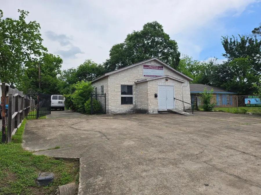 9217 Mallory Street, Houston, TX 77051 - Image #3