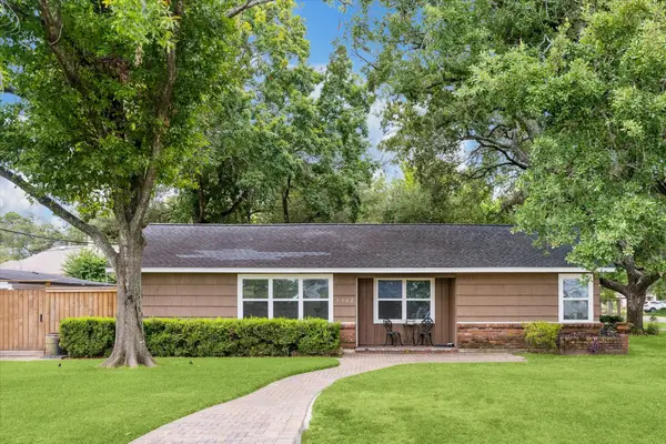 9302 Rosstown Way, Houston, TX 77080