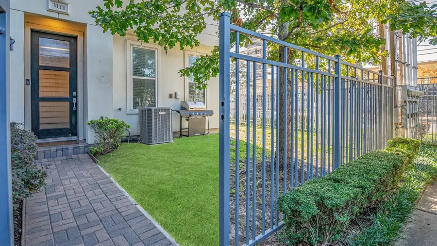 3111 Leeland Street, Houston, TX 77003 - Image #2