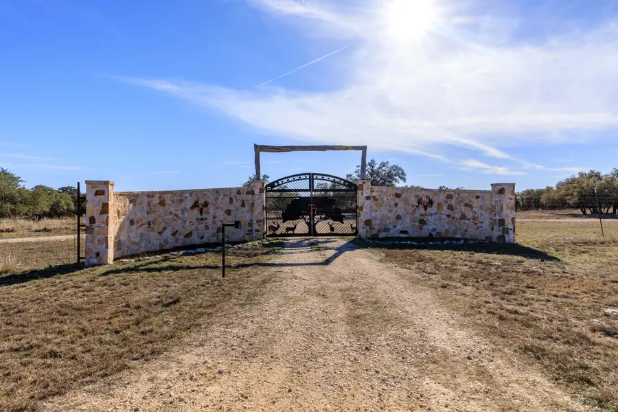 3691 K2 Road, Mountain Home, TX 78058 - Image #2