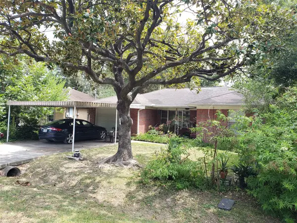 5906 Leon Street, Houston, TX 77009