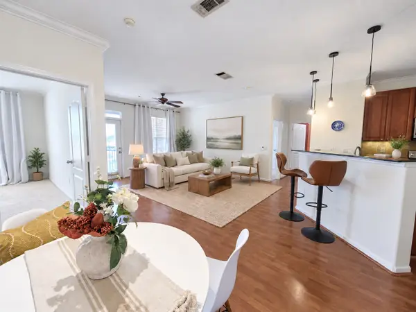 1711 Old Spanish Trail #453, Houston, TX 77054