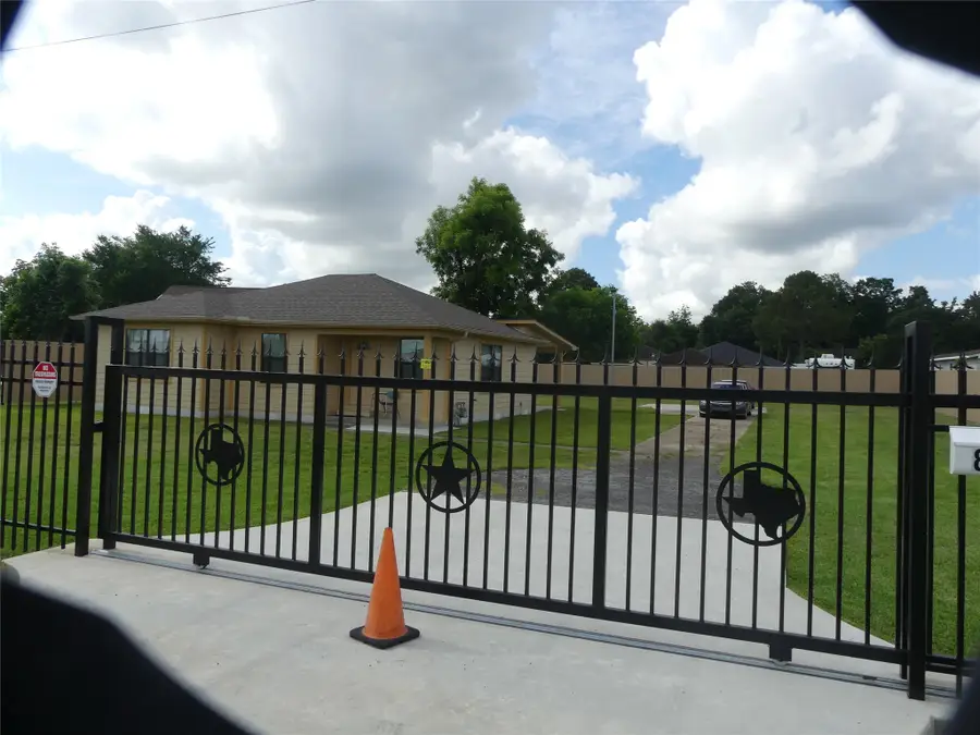 802 Candler Drive, Houston, TX 77037 - #2