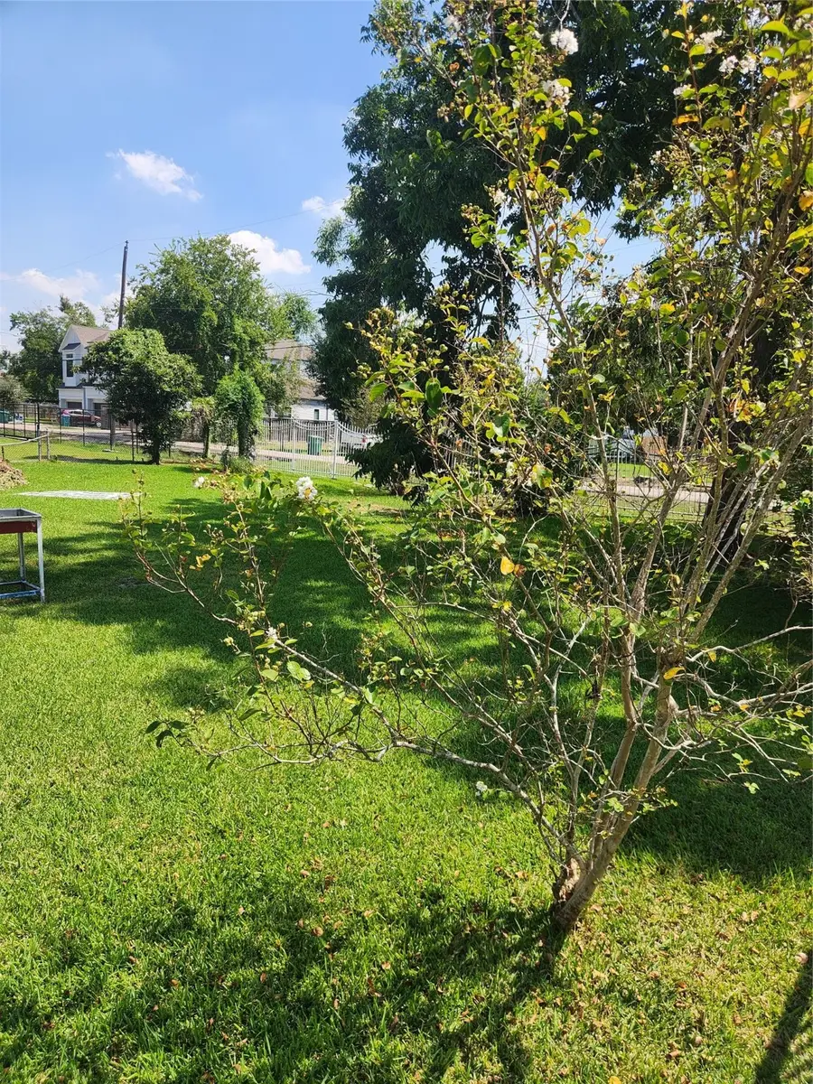 806 E 38th Street, Houston, TX 77022 - Image #3