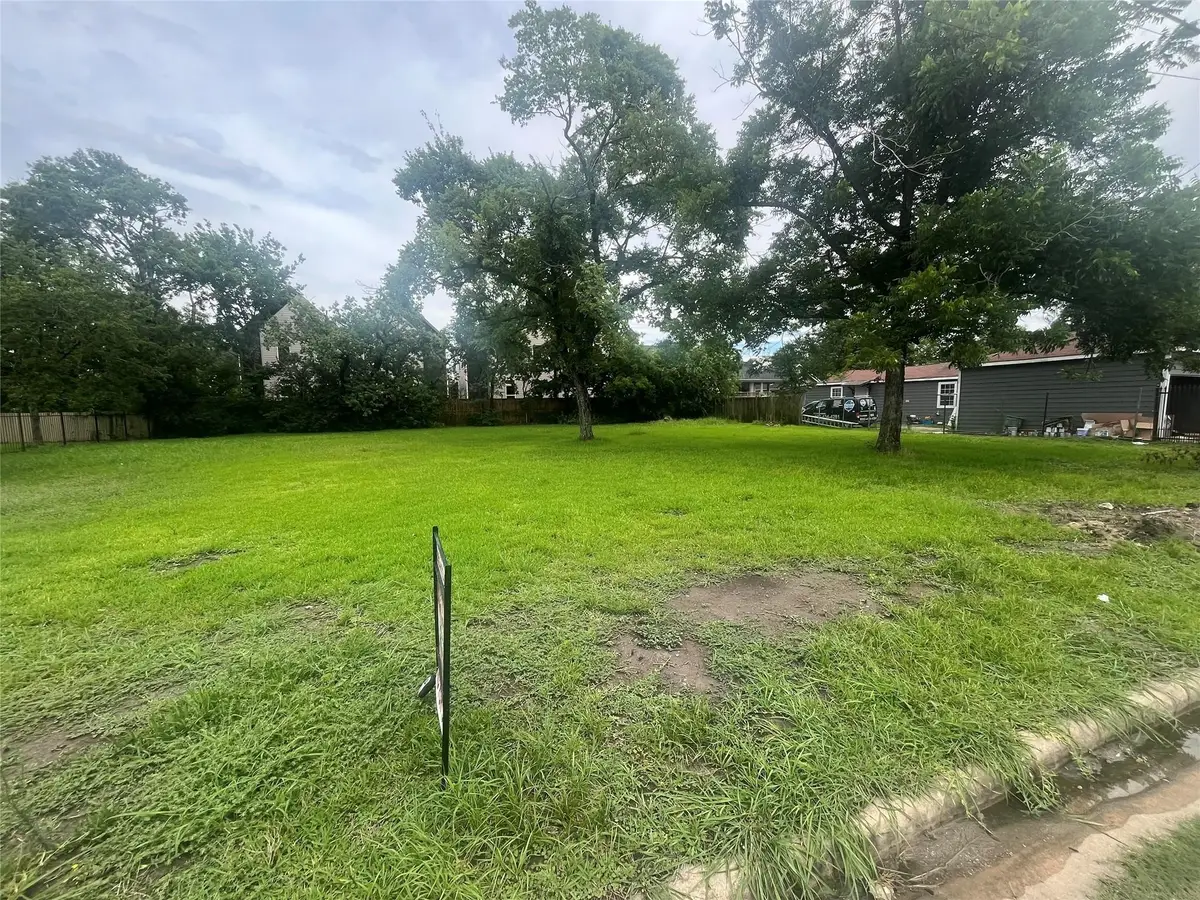 3504 & 0 Cornell, Houston, TX 77022 - Image #1