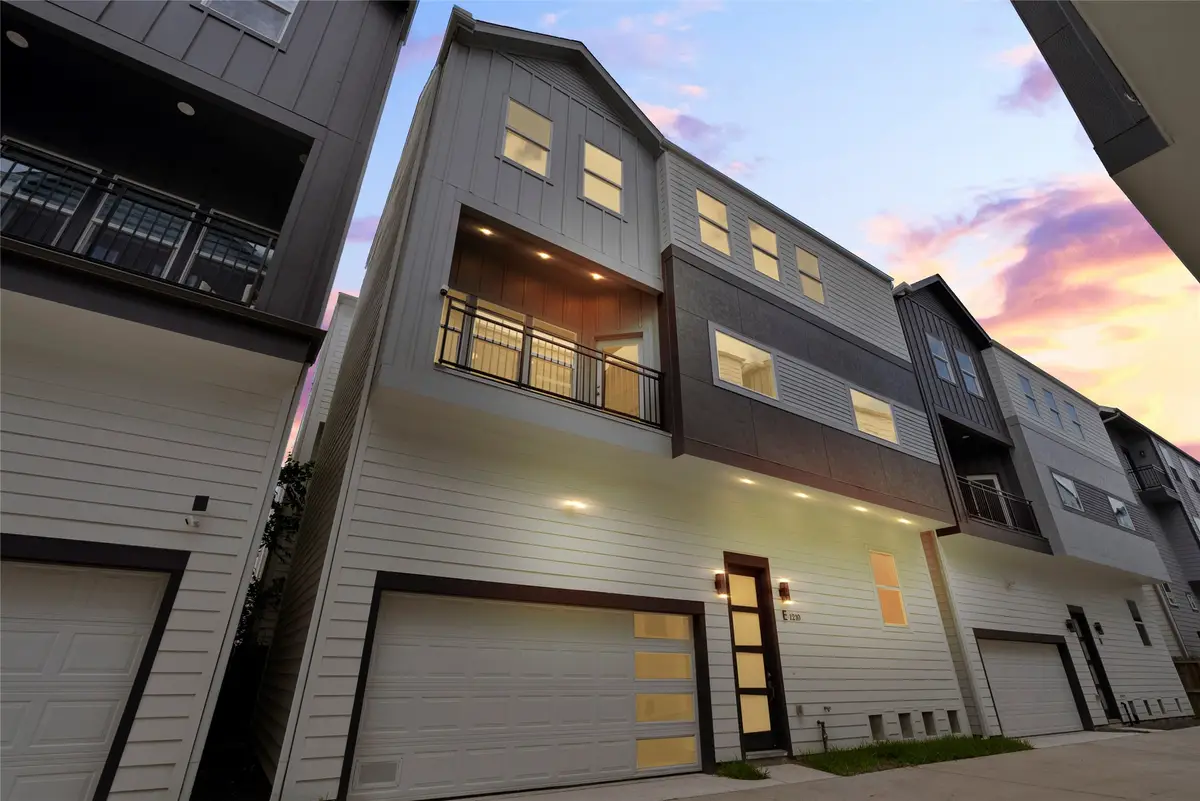 1122 W 16th Street #B, Houston, TX 77008 - Image #1