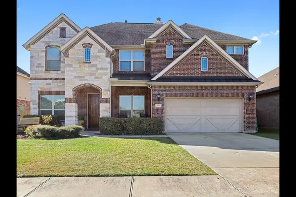 311 W Bend Drive, League City, TX 77573