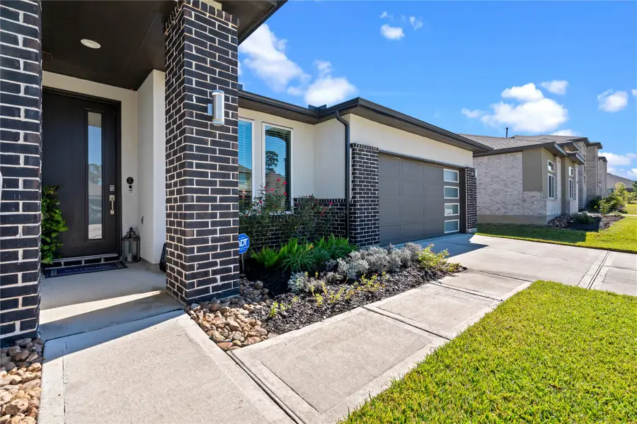 13316 Bear Creek Court, Conroe, TX 77384 - Image #2