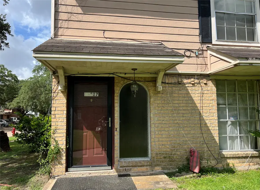 13527 Castilian Drive #1, Houston, TX 77015 - Image #2