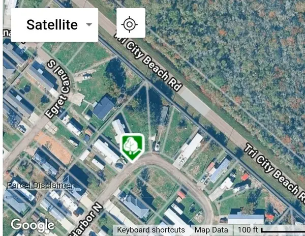 00 Dolphin Harbor N, Baytown, TX 77523