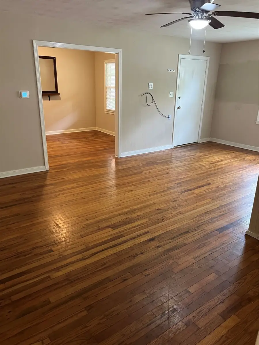 1303 Red Bud Ln Lane, La Marque, TX 77568 - Image #2