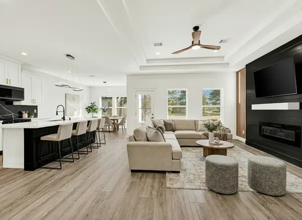 105 Bledsoe St, Prairie View, TX 77445