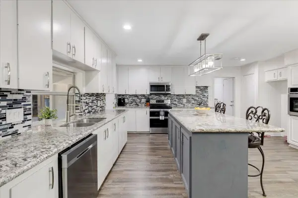 1004 Country Club Drive, Richmond, TX 77469