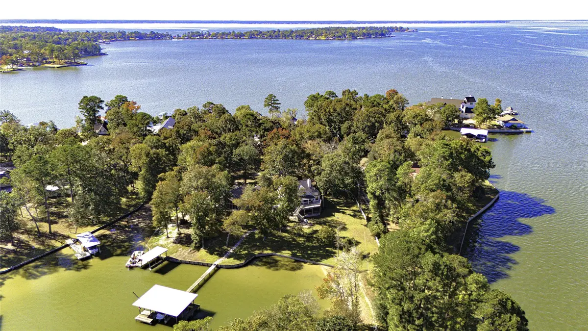 416 Island Dr, Livingston, TX 77351 - #1