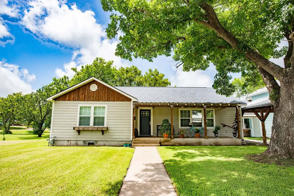 107 Duson Avenue, Palacios, TX 77465 - #1