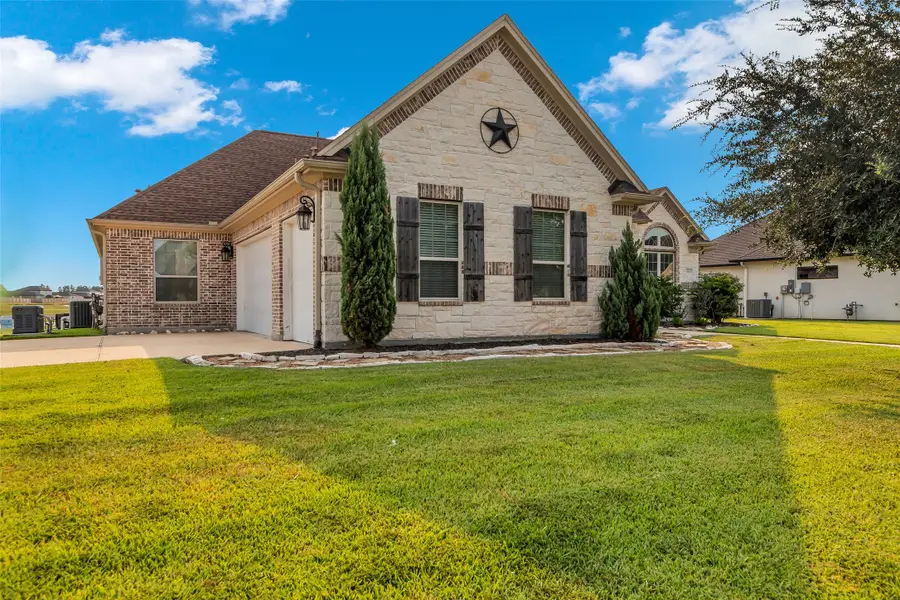 234 N Waterstone Drive, Montgomery, TX 77356 - Image #3