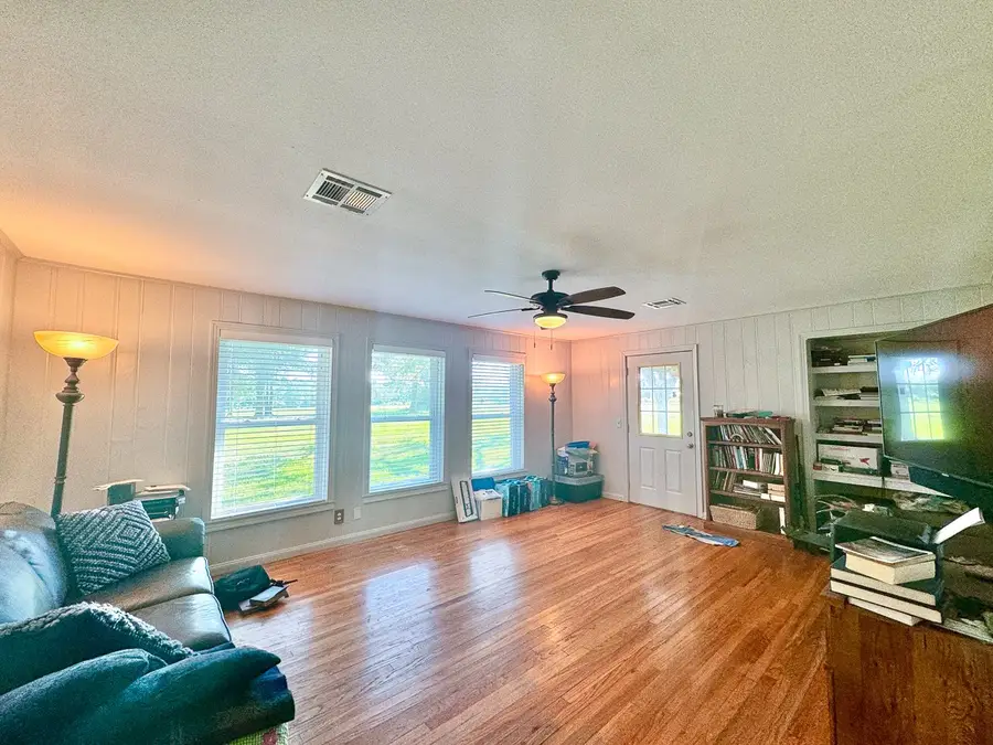 27687 T-2 Hoke Road, Richards, TX 77873 - Image #3