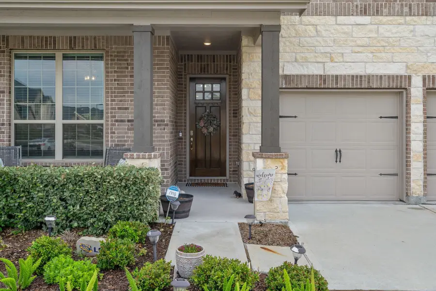 10267 Bayou Oaks Drive, Conroe, TX 77385 - Image #3