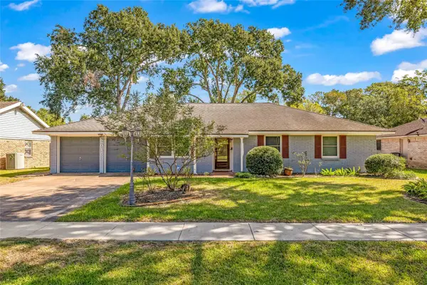 2015 West Street, Rosenberg, TX 77471