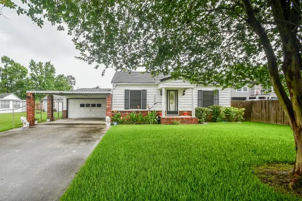7409 S Hall Street S, Houston, TX 77028