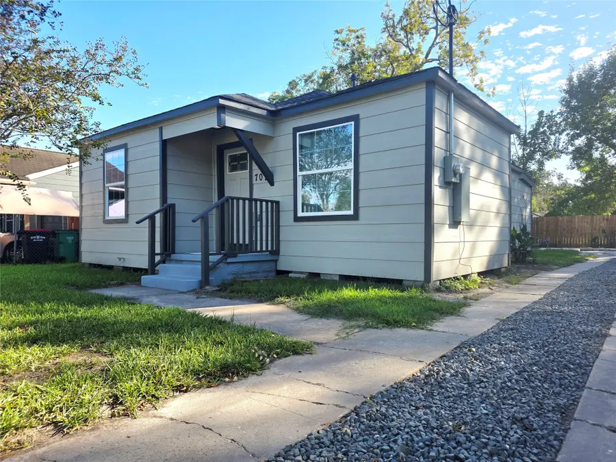 707 E Adoue Street, Baytown, TX 77520 - #2