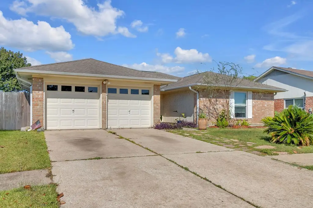 10007 Kirkbluff Drive, Houston, TX 77089 - Image #1