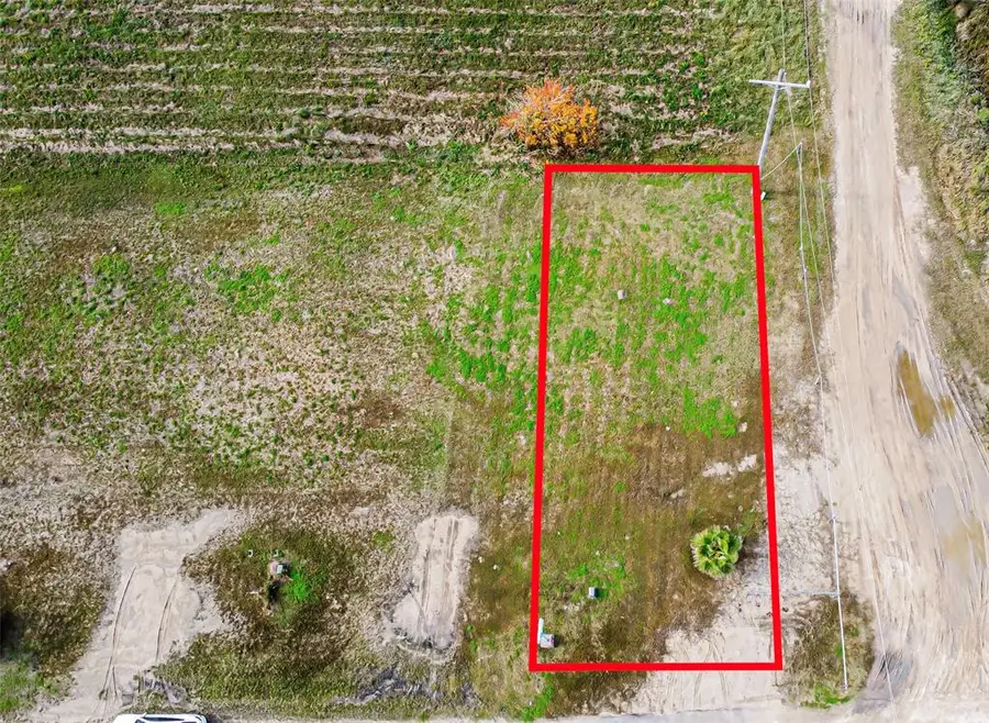 1043 Brighton Jones Boulevard, Gilchrist, TX 77617 - Image #3