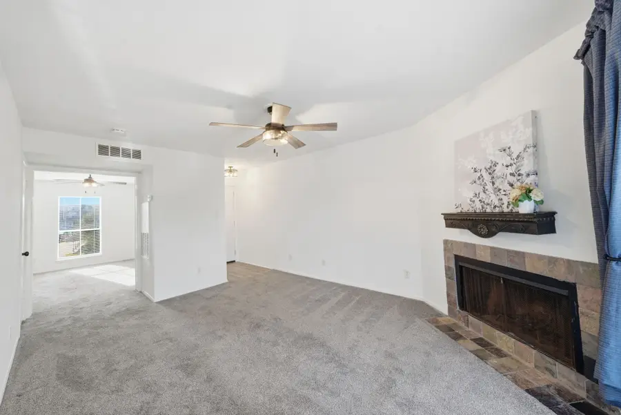 18800 Egret Bay Boulevard #808, Webster, TX 77058 - Image #3