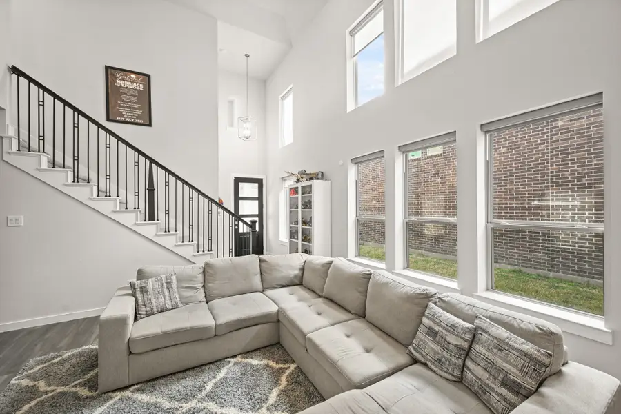 5010 Chestnut Orchard Drive, Houston, TX 77066 - Image #2