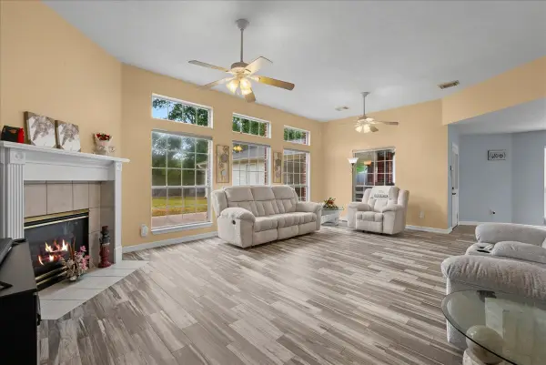 2112 Indian Blanket Drive, League City, TX 77573