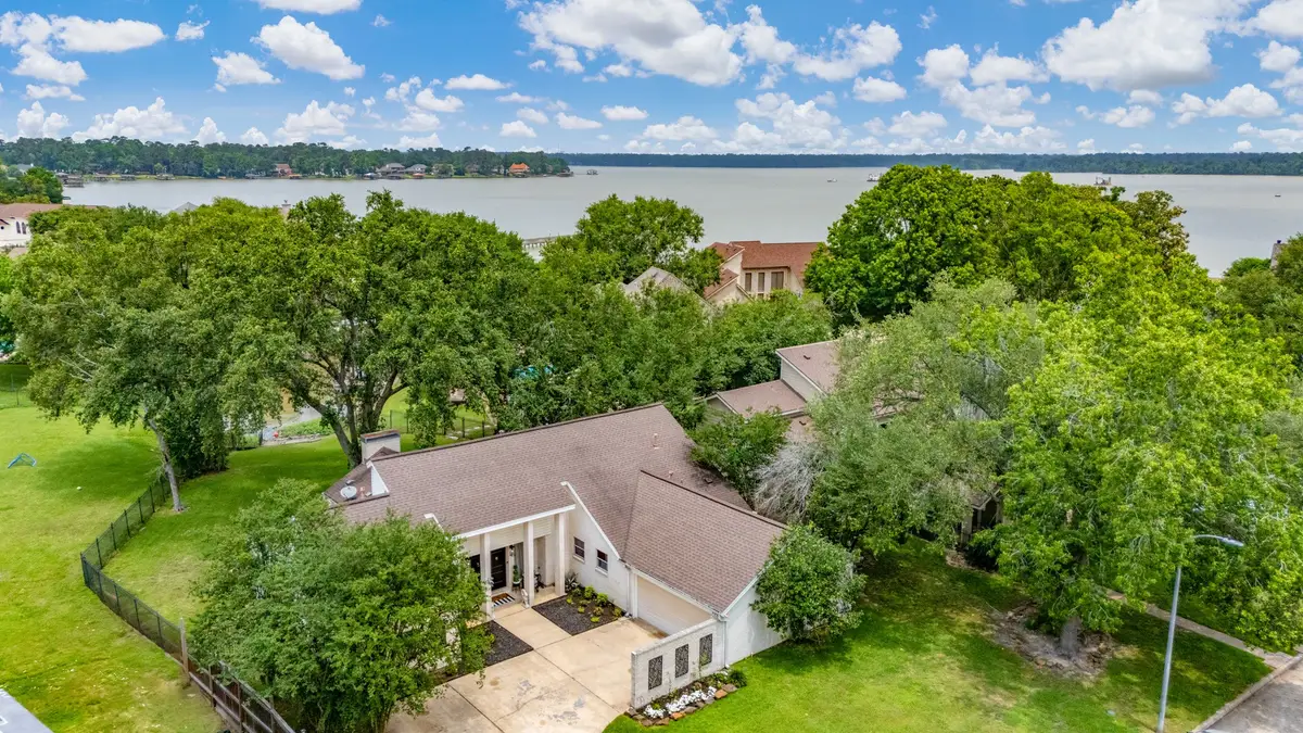 8219 Magnolia Glen Drive, Humble, TX 77346 - Image #1