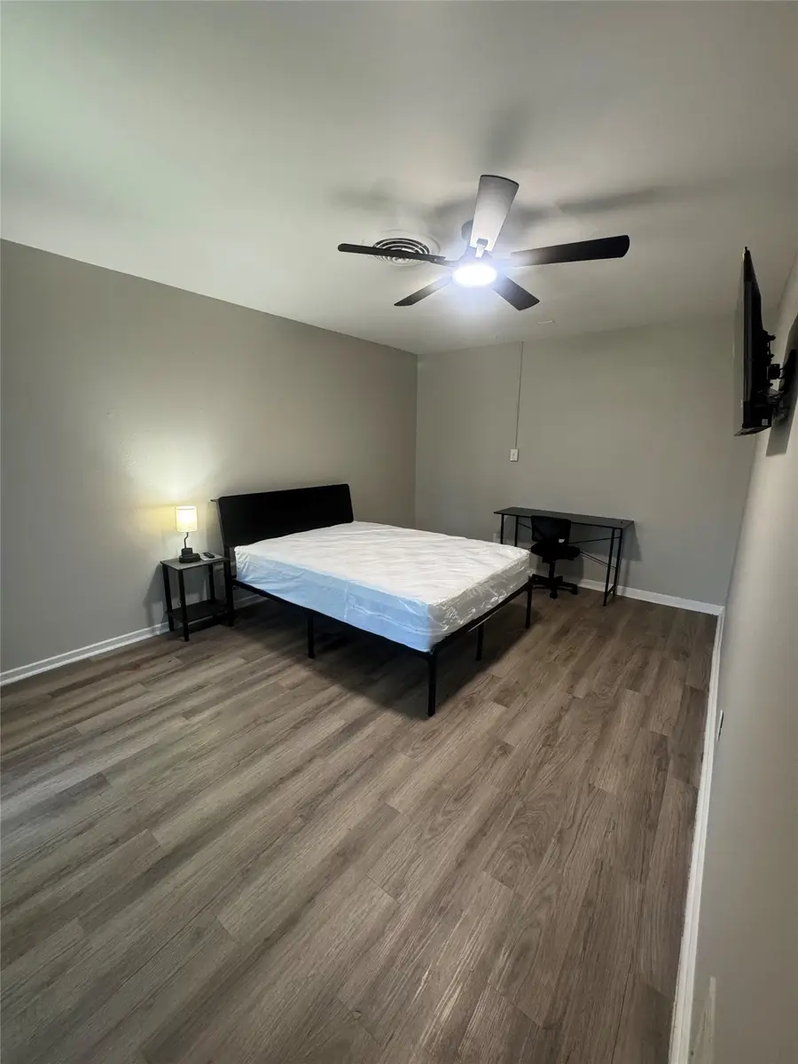 5838 Reed Road, Houston, TX 77033 - #3