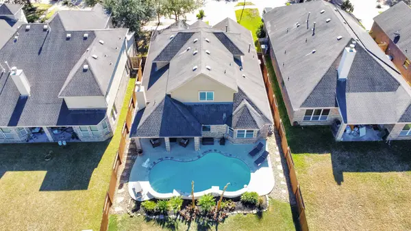 31 Glade Park Drive, Missouri City, TX 77459