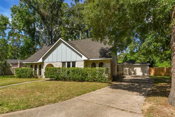 2103 Silver Falls Drive, Houston, TX 77339
