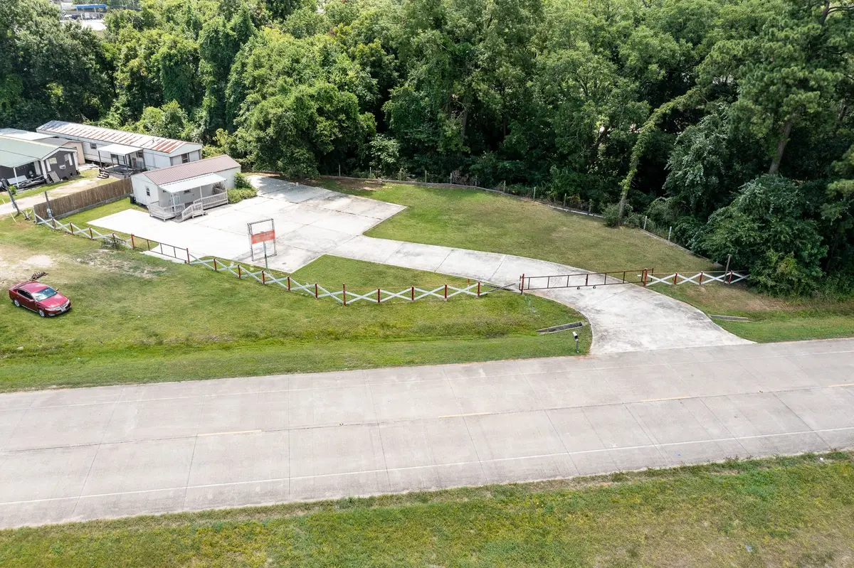 20920 Crosby Freeway Freeway, Crosby, TX 77532 - #1