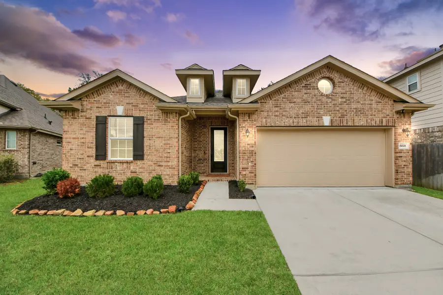 6618 Beacon View Drive, Baytown, TX 77521 - #2