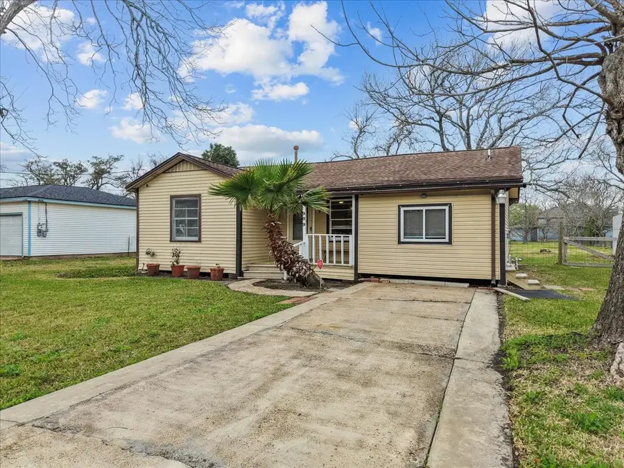 909 Tarpey Road, Texas City, TX 77591 - #2