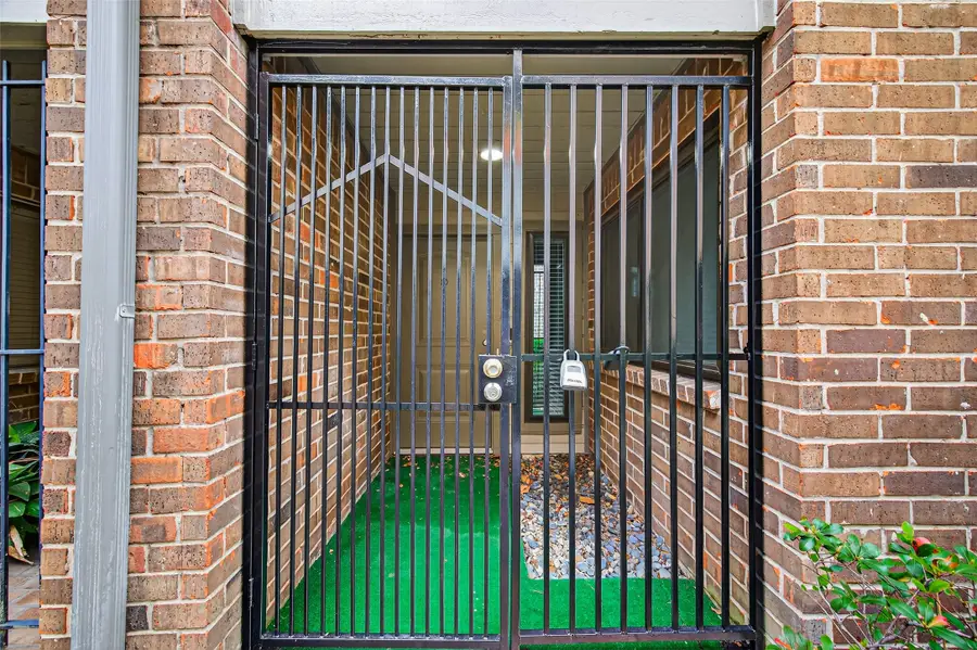 1114 Augusta Drive #10, Houston, TX 77057 - #3