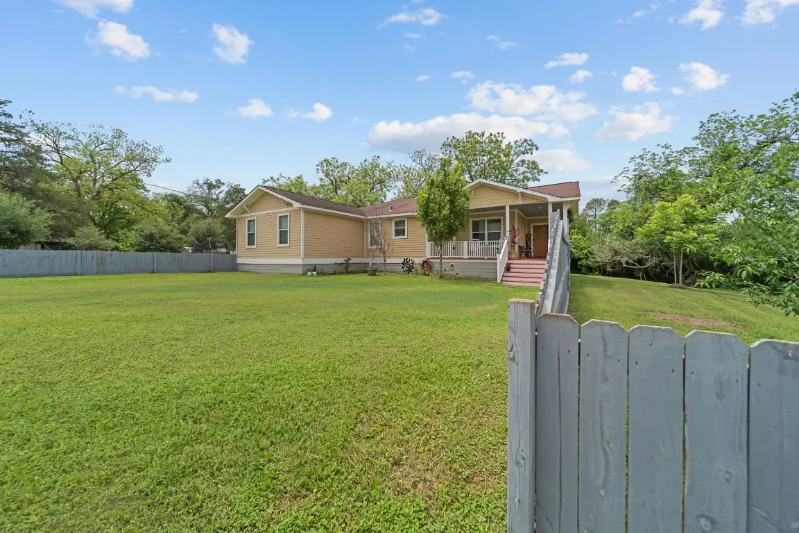 202 Sweed Street, Brenham, TX 77833 - #1