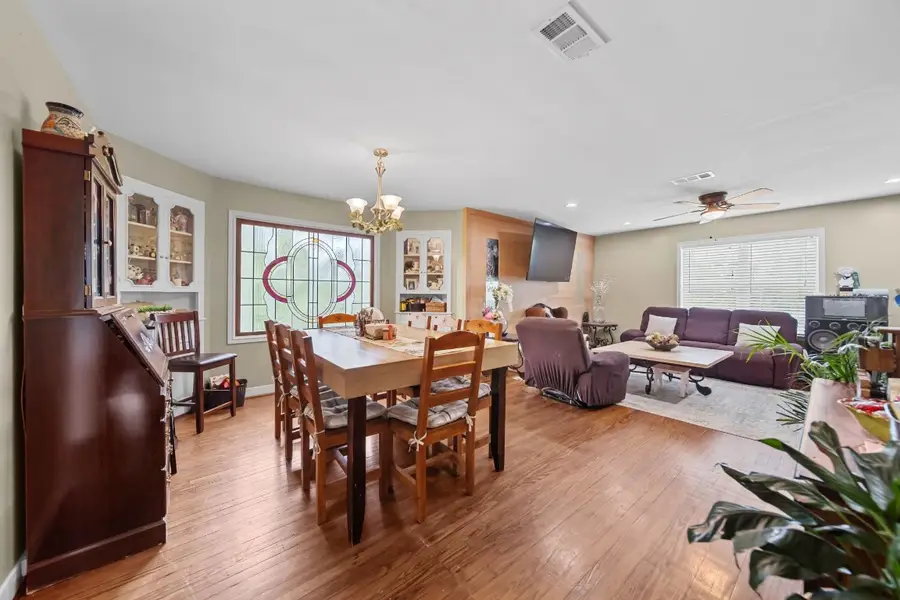 202 Sweed Street, Brenham, TX 77833 - #3