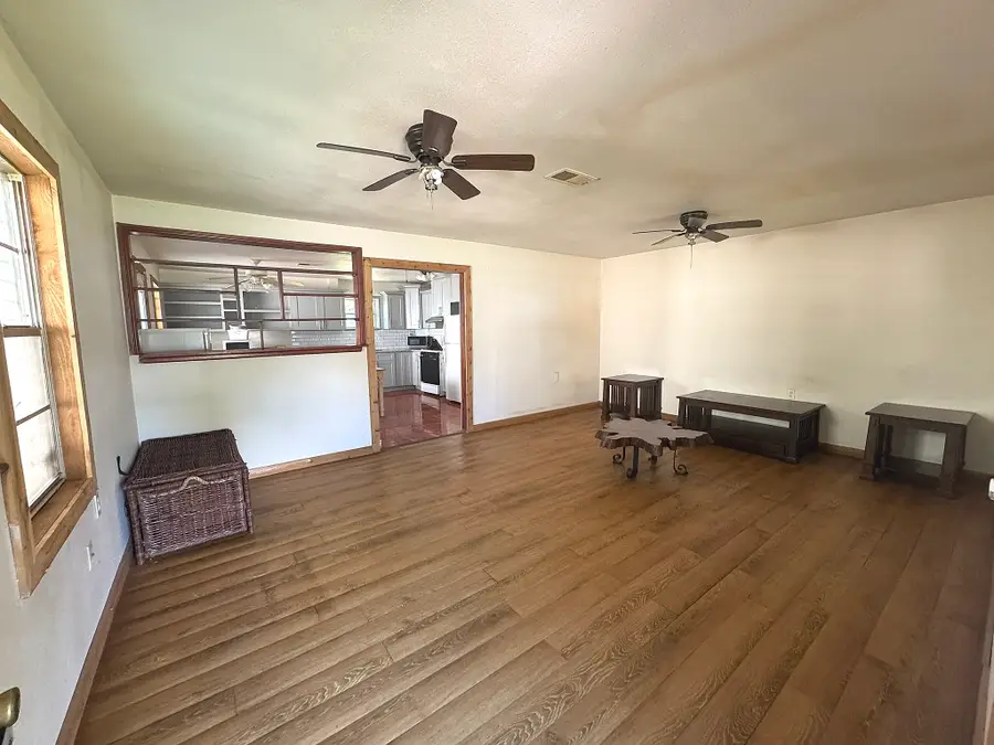 4439 9th Street, Bacliff, TX 77518 - #3
