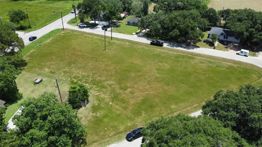 1407 N Wharton Street, El Campo, TX 77437 - Image #2