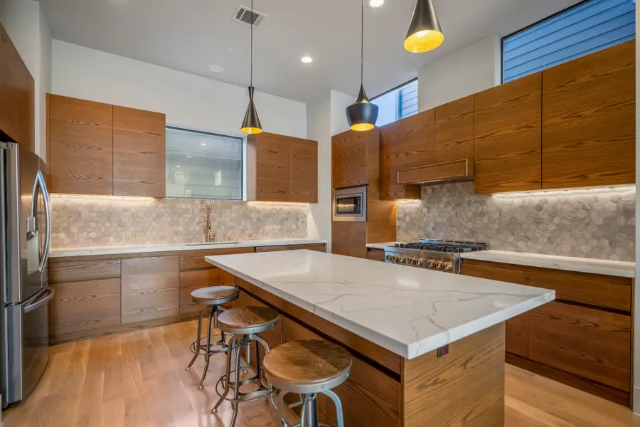 405 Detering Street, Houston, TX 77007 - Image #2