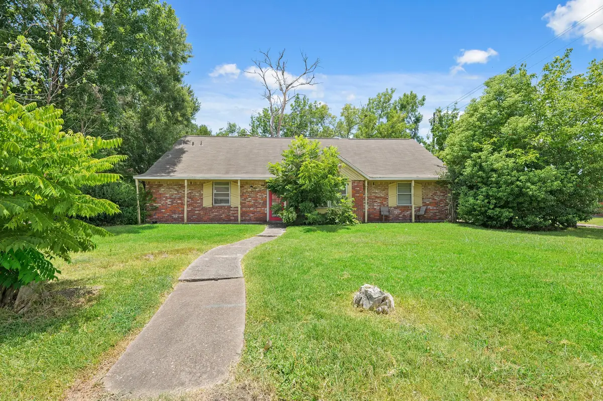 515 Lloyd Lane, Baytown, TX 77521 - Image #1