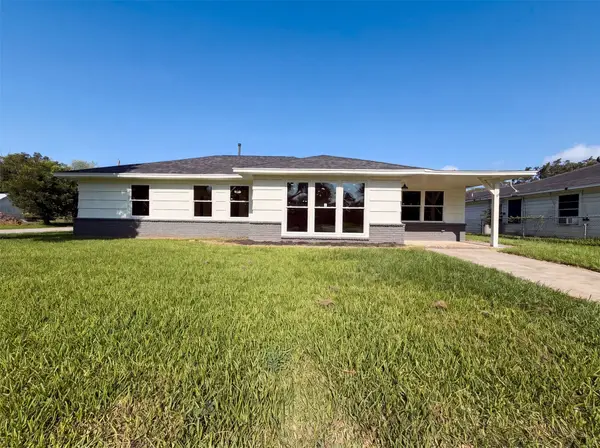 118 N Ringgold Street, West Columbia, TX 77486
