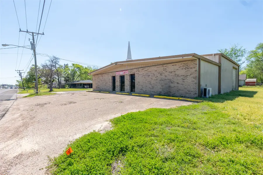 601 N May Street, Madisonville, TX 77864 - #3