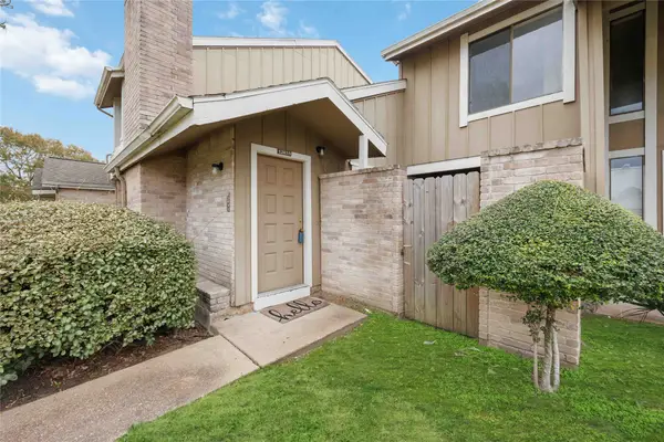 12033 Bob White Drive, Houston, TX 77035