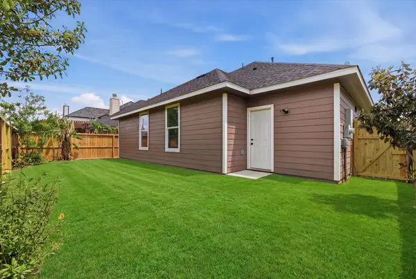 5014 E Meadow Drive, Deer Park, TX 77536